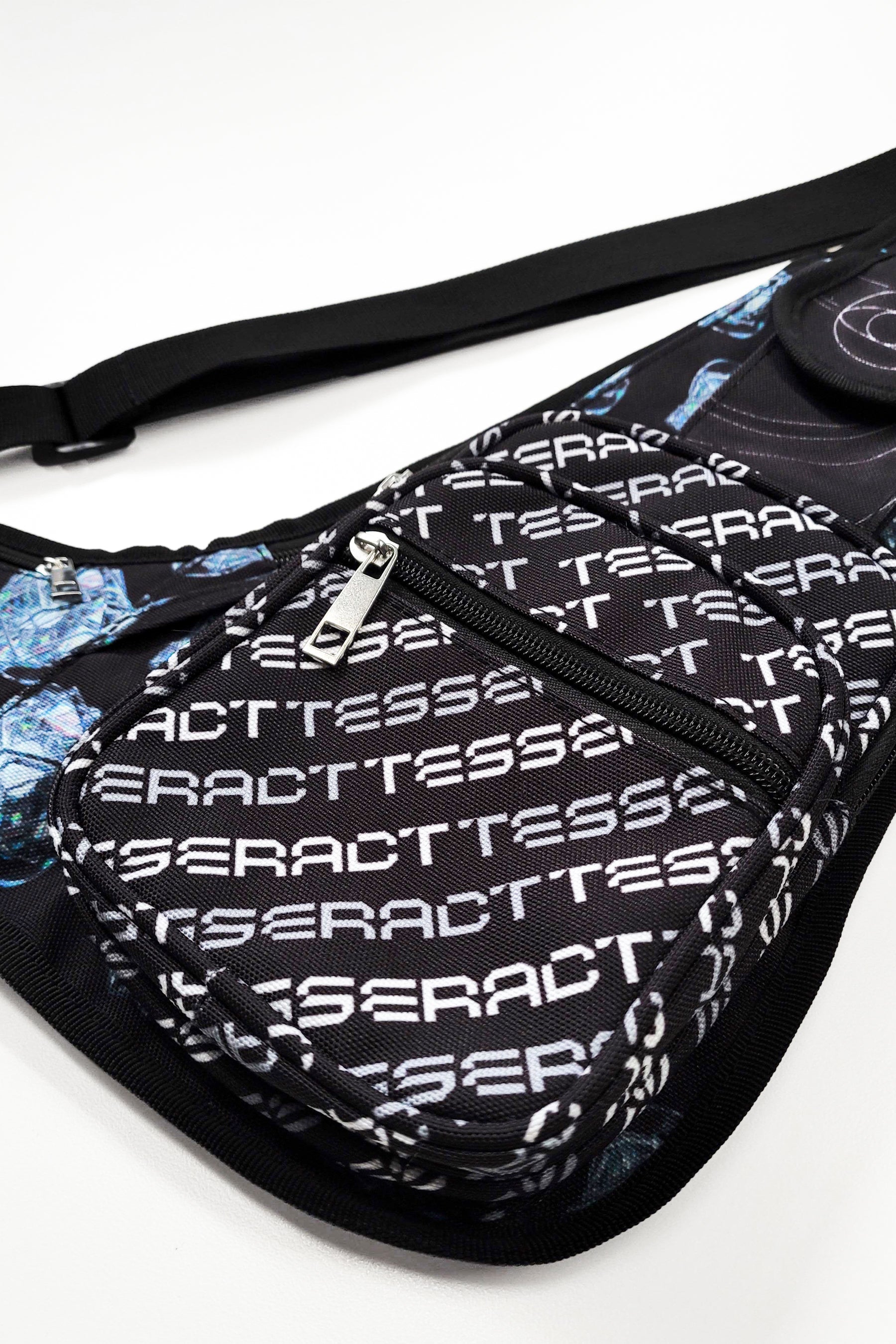 TESSERACT V2 PASH + Shoulder Bag Bundle